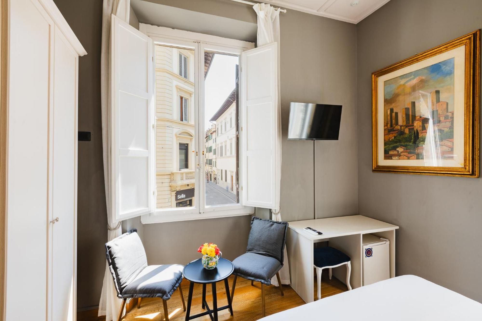 Bed and Breakfast Am Collection Cavour Флоренция Экстерьер фото